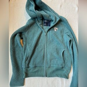 American Eagle Fuzzy Zip Up!